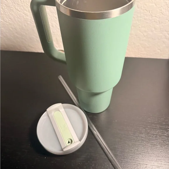 Stanley Mint Green Travel Mug - Picture 7 of 8